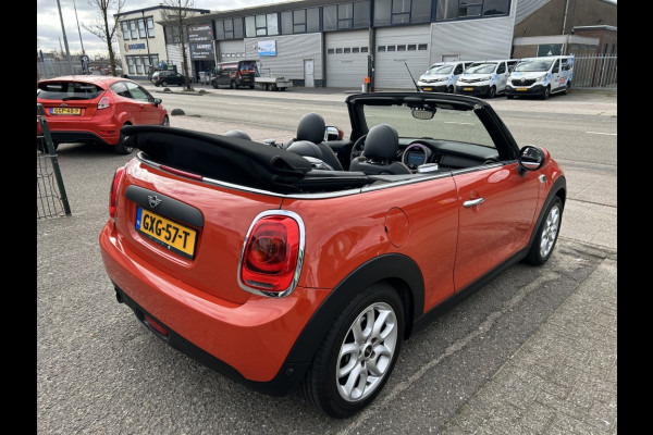 MINI Cabrio 1.5 One