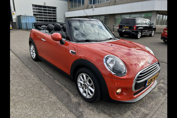 MINI Cabrio 1.5 One