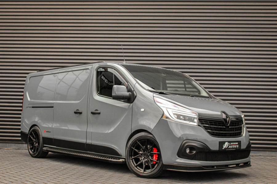 Renault Trafic 2.0 dCi 190PK T29 L2H1 Work Edition FULL BLACK / SIDE-BARS / TREKHAAK / NAVIGATIE / VERLAAGD / CRUISE CONTROL / PDC