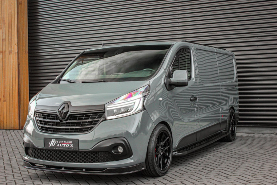 Renault Trafic 2.0 dCi 190PK T29 L2H1 Work Edition FULL BLACK / SIDE-BARS / TREKHAAK / NAVIGATIE / VERLAAGD / CRUISE CONTROL / PDC