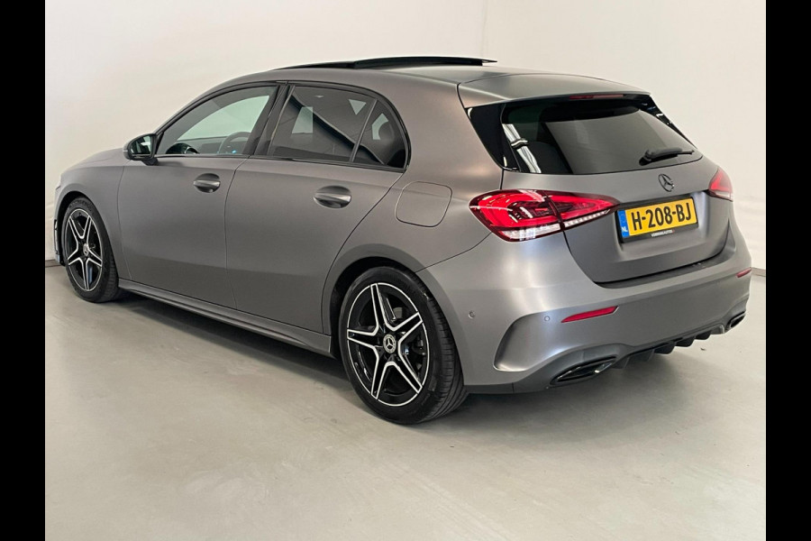 Mercedes-Benz A-Klasse 180 / AMG / Pano / NL-auto / Widescreen