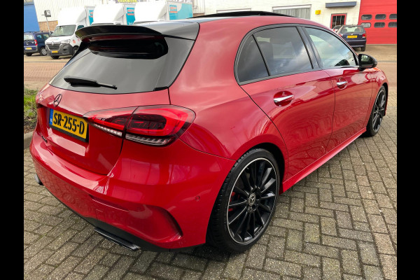 Mercedes-Benz A-Klasse 200 Premium AMG Line Panorama Night pakket NAP