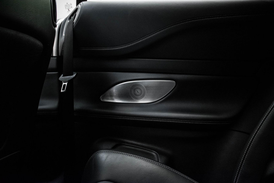 Mercedes-Benz E-Klasse Coupé E200 Premium |Pano|AMG|Burmester|HUD|Carplay|Camera|Trekhaak|