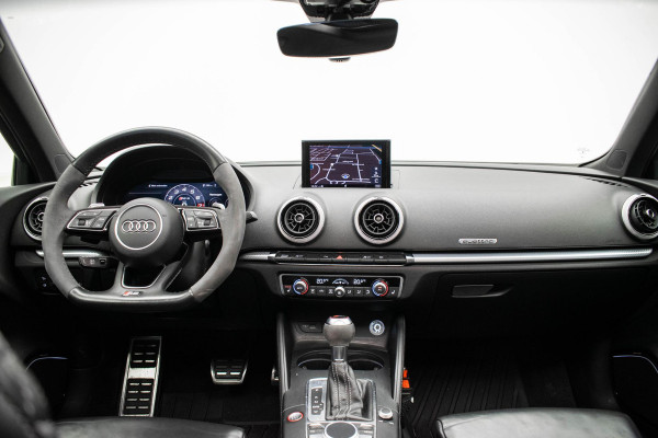 Audi RS3 Sportback 2.5 TFSI Quattro |Pano|Schaalstoel|B&O|Keyless|Adaptive|