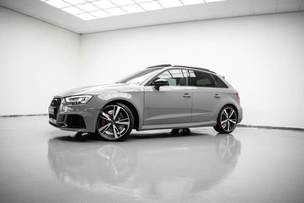 Audi RS3 Sportback 2.5 TFSI Quattro |Pano|Schaalstoel|B&O|Keyless|Adaptive|