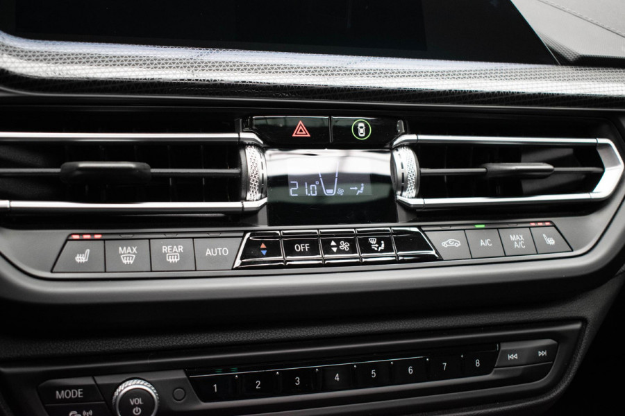 BMW 2 Serie Gran Coupé 218i High Executive Edition |Pano|Ambient|Carplay|Trekhaak|Cruise|