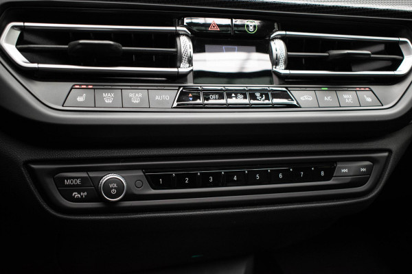 BMW 2 Serie Gran Coupé 218i High Executive Edition |Pano|Ambient|Carplay|Trekhaak|Cruise|