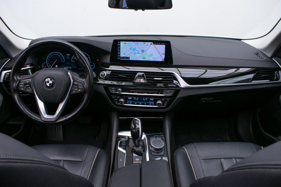 BMW 5 Serie 540i xDrive Executive Edition |Pano|Adaptive|HUD|Carplay|Camera|Ambient|