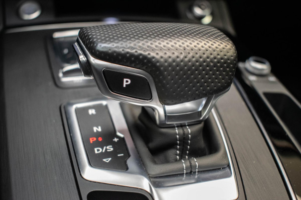 Audi Q5 55 TFSI e quattro Competition |Pano|3xS-Line|Luchtvering|HUD|B&O|Massage|