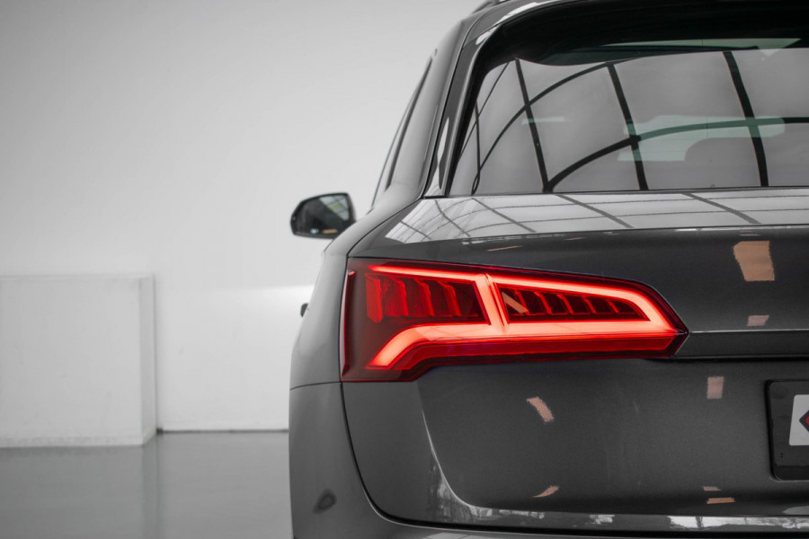 Audi Q5 55 TFSI e quattro Competition |Pano|3xS-Line|Luchtvering|HUD|B&O|Massage|