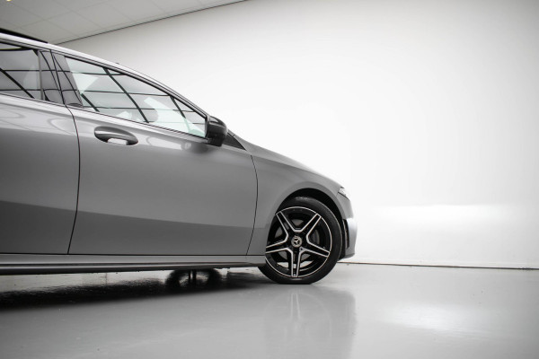 Mercedes-Benz A-Klasse A180 Business AMG |Pano|Org.NL|Carplay|Cruise|Dodehoek|