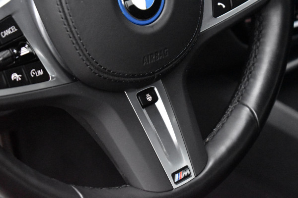 BMW 5 Serie 530e High Executive M Sport | Active Cruise Control | Trekhaak Wegklapbaar | 19'' M Velgen | Stuurverwarming | CarPlay | Camera |