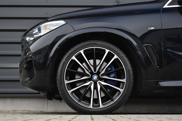 BMW X5 xDrive40i M Sport | Panoramadak | 22'' Velgen | Luchtvering | 4-Wiel Besturing | Harman/Kardon | Camera | Kristallen Pook | Incl. BTW | Orig. NL |