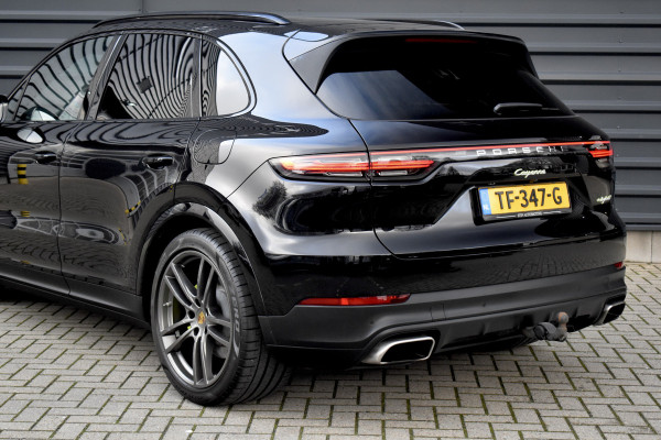 Porsche Cayenne 3.0 E-Hybrid 462pk | Panoramadak | Matrix PDLS+  | Sport Chrono | Trekhaak wegkl. | Bose | Luchtvering | Soft Close | Orig. NL |