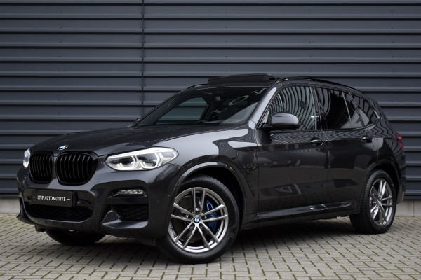 BMW X3 xDrive30e High Executive M Sport | Panoramadak | Camera | Adaptief Onderstel | CarPlay | Adaptive LED | Donker Getint Glas |