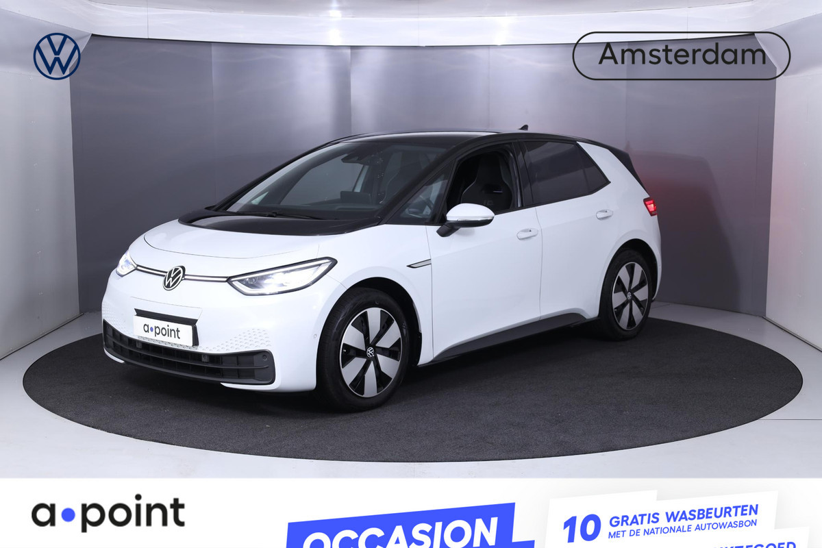 Volkswagen ID.3 Pure 45 kWh 150 pk | Navigatie | Parkeersensoren (Park assist) | Achteruitrijcamera | Elektr. voorstoelen | Stoelverwarming | Matrix LED koplampen |