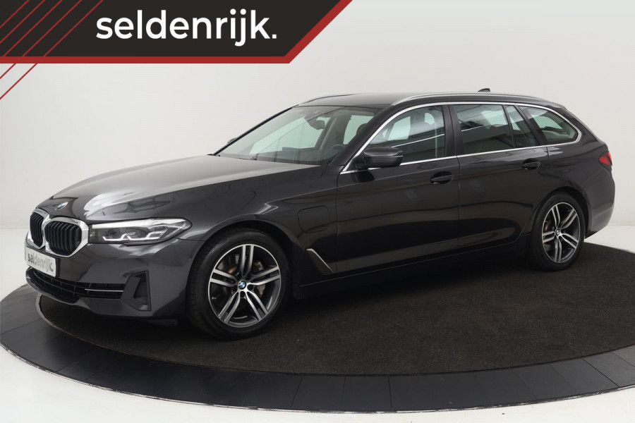 BMW 5 Serie 530e Executive | Trekhaak | Stoel & stuurverwarming | Leder | Sfeerverlichting | Camera | Carplay | Full LED | Live Cockpit | Park Assist | PHEV