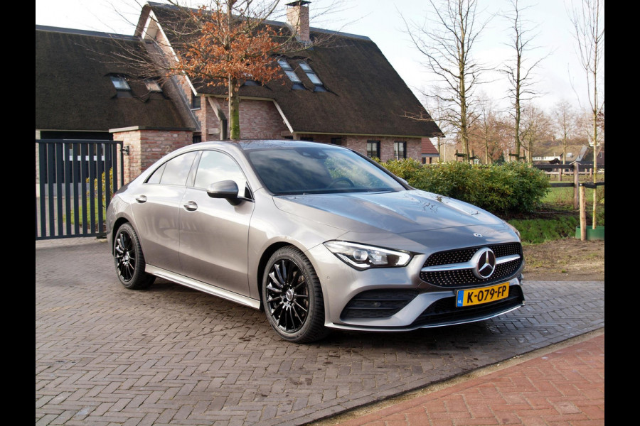 Mercedes-Benz CLA-Klasse 180 Business Solution AMG | Sfeerverlichting | 33.000 KM | LED koplampen | NL-Auto |