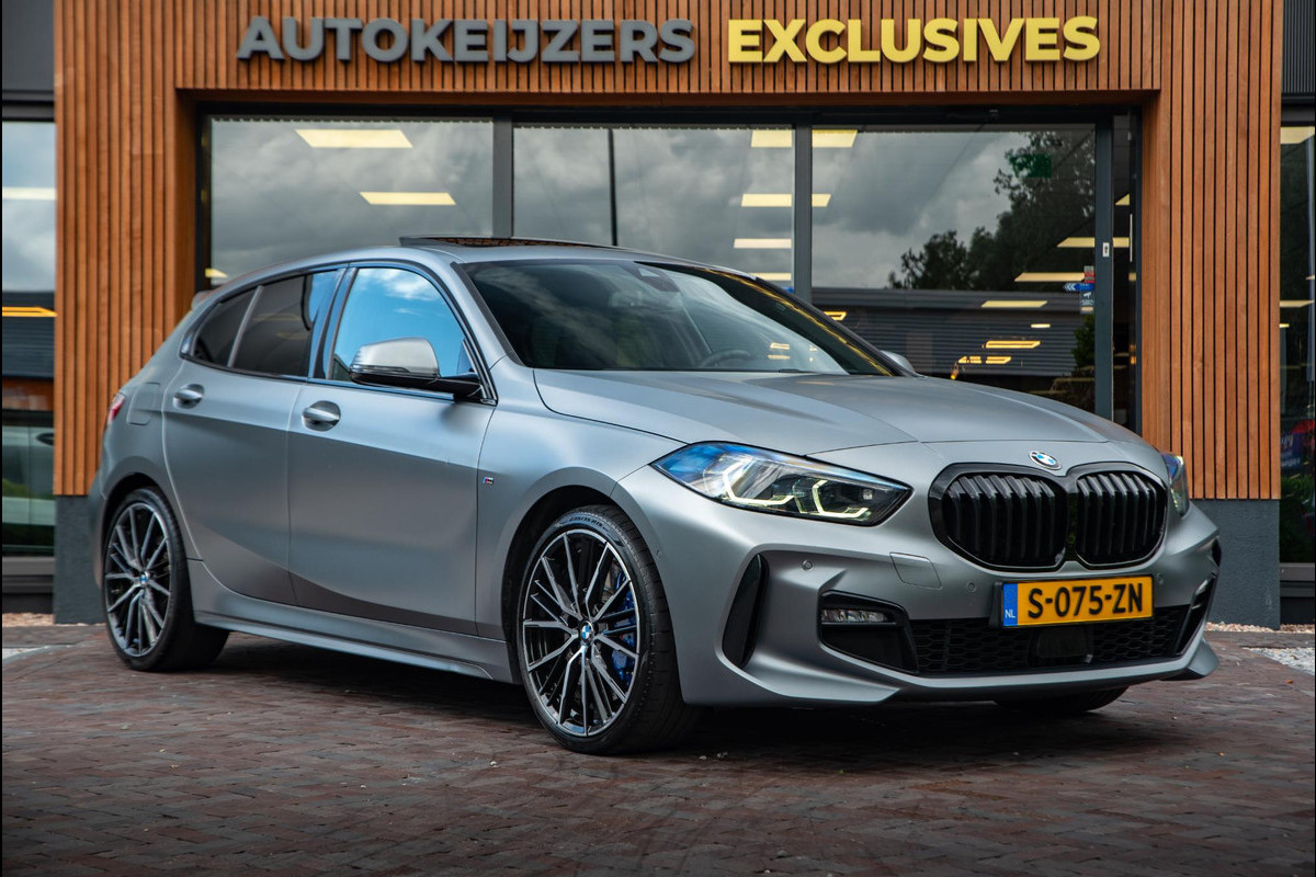 BMW 1-serie 118i Executive Frozen Grey M Pakket Panoramadak Cruise Clima 19''LM