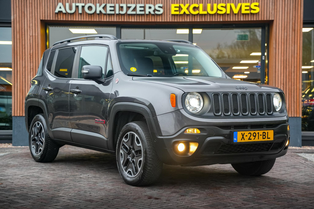 Jeep Renegade 2.0 MultiJet Trailhawk 4WD Beats Cruise Achteruitrijcamera Xenon Navigatie Clima