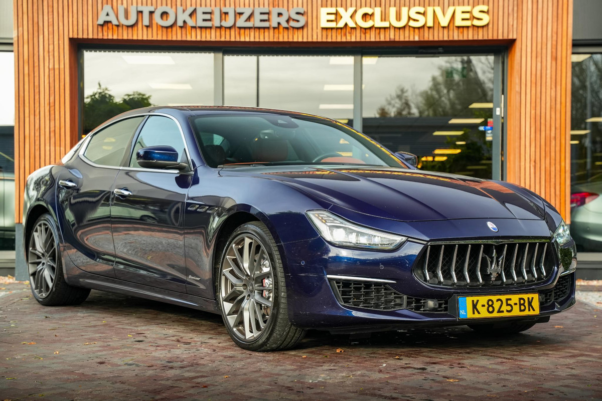 Maserati Ghibli 3.0 V6 GranLusso 21"LM Keyless Camera