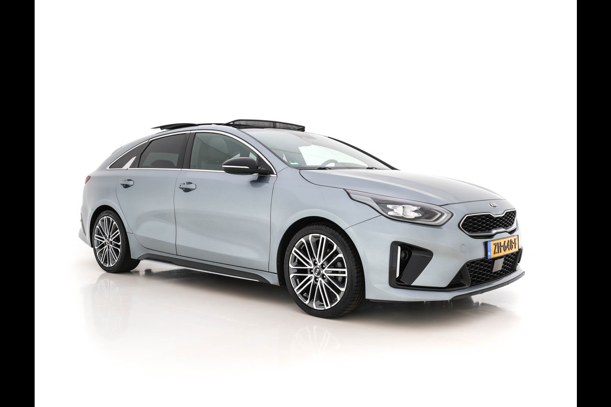 Kia ProCeed 1.6 CRDi GT-PlusLine-Sportpack Aut. *PANO | JBL-AUDIO | FULL-LED | LEATHER-ALCANTARA | KEYLESS | MEMORY-PACK | ADAPTIVE-CRUISE | CAMERA | LANE-ASSIST | SPORT-SEATS | NAVI-FULLMAP | SHIFT-PADDLES | DAB+ | TOWBAR | 18''ALU*