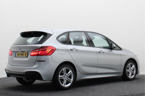 BMW 2 Serie Active Tourer 218i Centennial Executive M-Pakket, Climate, Cruise, Navigatie, Bluetooth, Sportstoelen, PDC, 17''