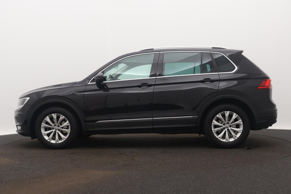 Volkswagen Tiguan 1.4 TSI ACT Comfortline Business line (NL-auto, Navi, StoelV, Addpt Cruise, Parkeersensoren V+A, Etc)