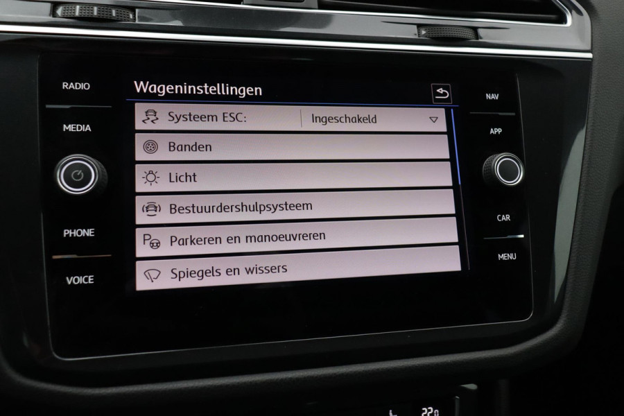 Volkswagen Tiguan 1.4 TSI ACT Comfortline Business line (NL-auto, Navi, StoelV, Addpt Cruise, Parkeersensoren V+A, Etc)