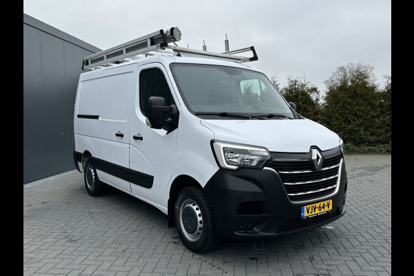 Renault Master 2.3 DCI 136 PK / L1H1 / GLASRESTEEL / 1e EIG. / 2.5T TREKHAAK / IMPERIAAL / CAMERA / AIRCO / CRUISE