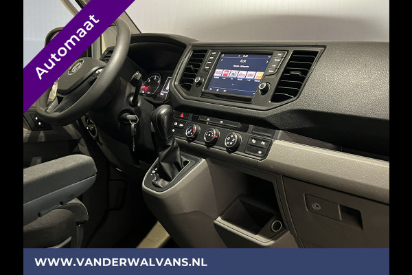 Volkswagen Crafter 2.0 TDI 177pk Automaat L3H3 L2H2 Euro6 Airco | 3000kg trekhaak | Camera | Navigatie | LED | Apple Carplay, Android Auto, Cruisecontrol, Parkeersensoren, Chauffeursstoel