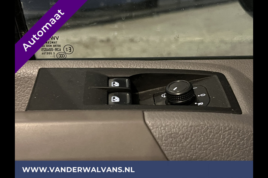 Volkswagen Crafter 2.0 TDI 177pk Automaat L3H3 L2H2 Euro6 Airco | 3000kg trekhaak | Camera | Navigatie | LED | Apple Carplay, Android Auto, Cruisecontrol, Parkeersensoren, Chauffeursstoel