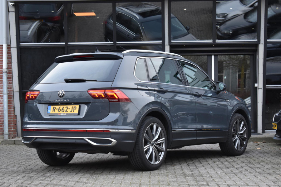 Volkswagen Tiguan 1.5 TSI Business+ Pano StuurVw Camera Lane