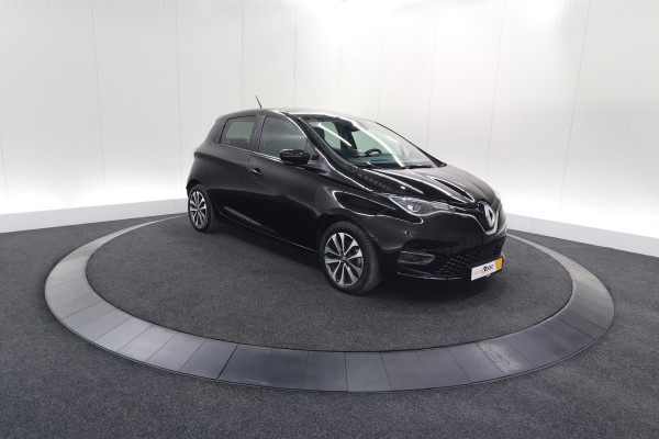 Renault ZOE R135 Intens 52 kWh | Koopaccu | Trekhaak | Camera | Pack Winter | 9.3 Inch Navigatiescherm | Dodehoekdetectie