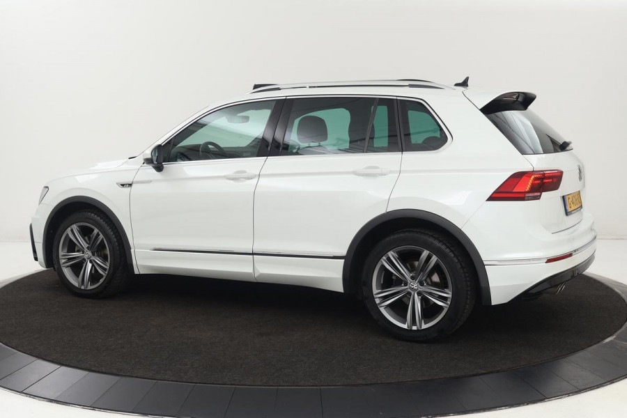 Volkswagen Tiguan 1.5 TSI R Line | Panoramadak | Stoelverwarming | Carplay | Massage | Dynaudio | Keyless | Full LED | Active Info Display | Navigatie