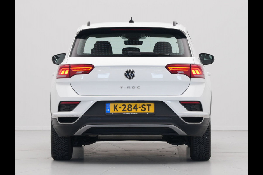 Volkswagen T-Roc 1.5 TSI 150pk DSG Style Navigatie Pdc Stoelverwarming Clima