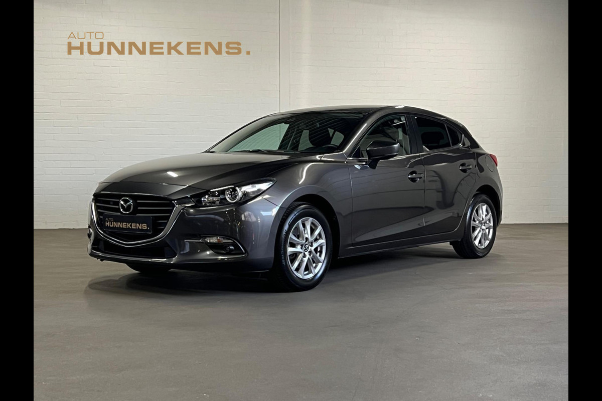 Mazda 3 2.0 SKYACTIV-G Exclusive | Cruise & Climate c. | Stoelverwarming | Parkeersensoren | Navigatie