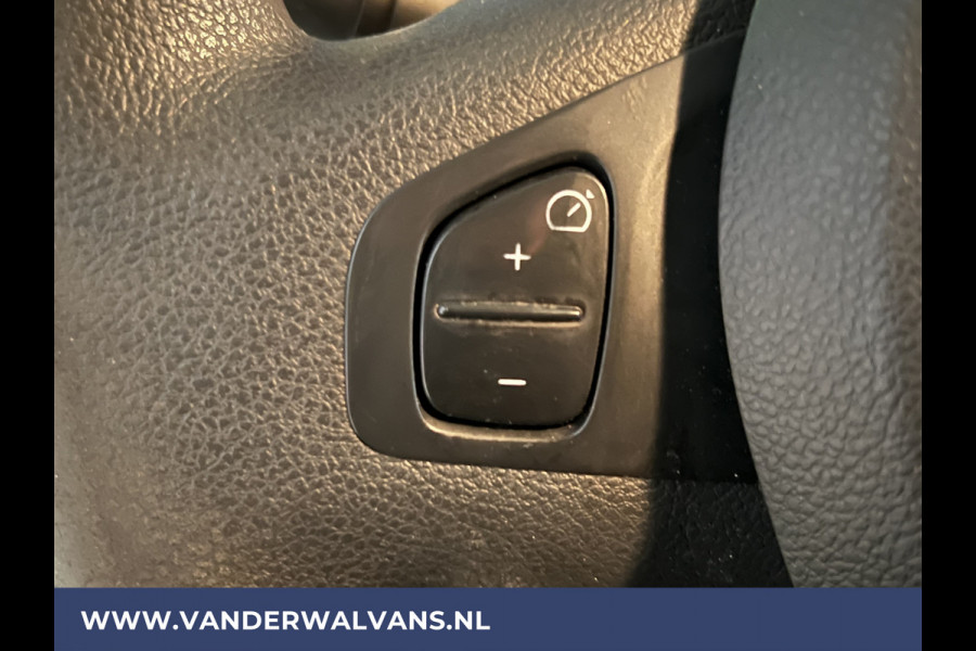 Renault Trafic 1.6 dCi L1H1 Euro6 Airco | Imperiaal | Navigatie | Trekhaak | Cruisecontrol | Parkeersensoren Bijrijdersbank