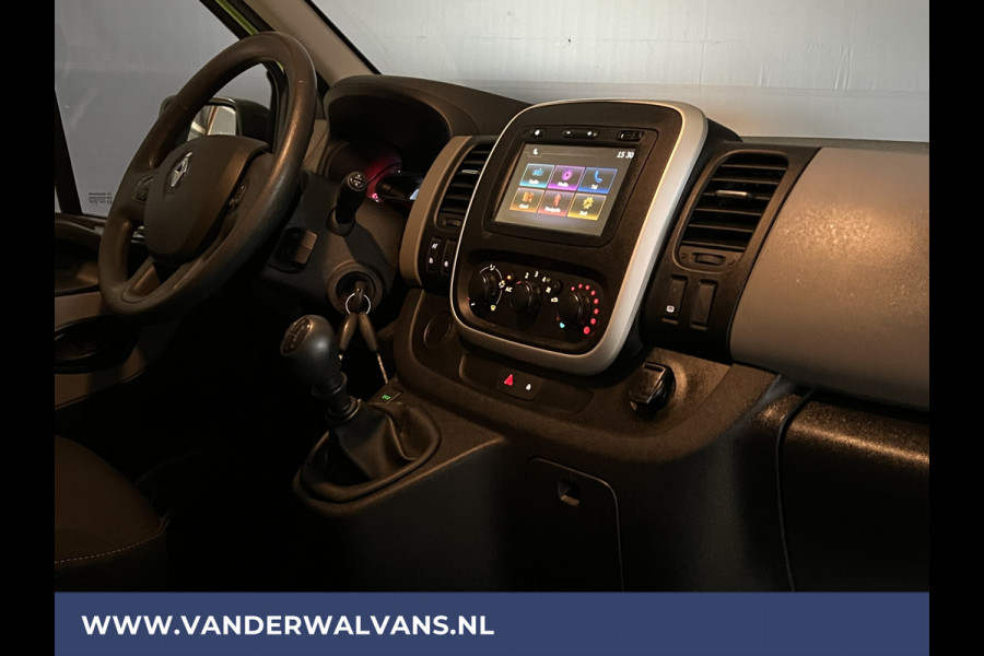 Renault Trafic 1.6 dCi L1H1 Euro6 Airco | Imperiaal | Navigatie | Trekhaak | Cruisecontrol | Parkeersensoren Bijrijdersbank