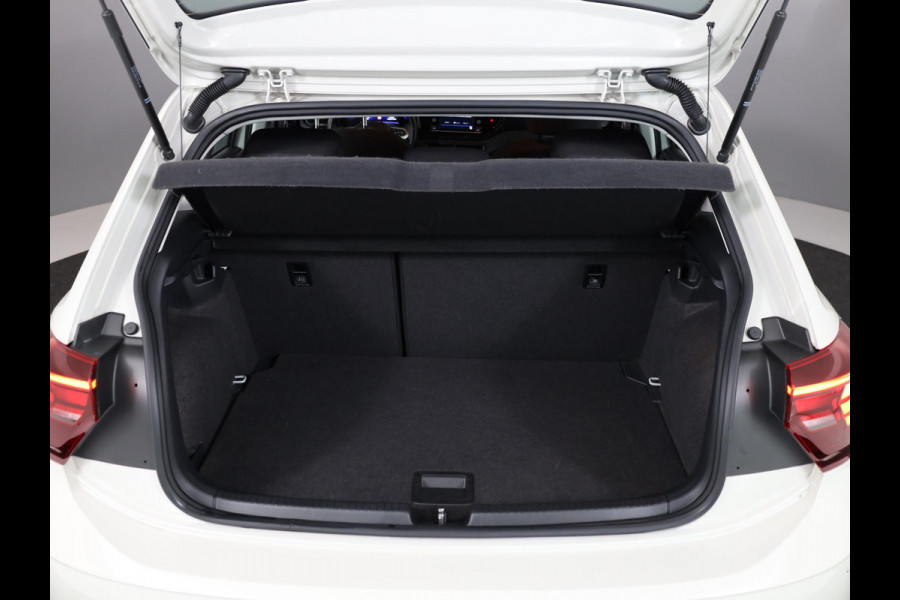 Volkswagen Polo 1.0 TSI Life Parksensors| Navi via APP| Parkeersensoren | LED| Adaptieve cruise control| Apple Carplay/Android Auto |Verlengde garantie