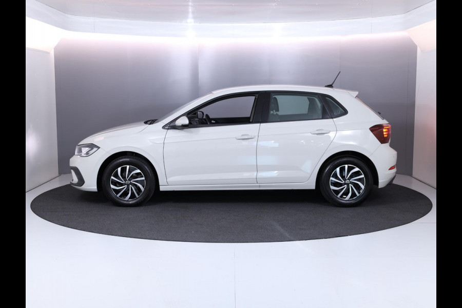 Volkswagen Polo 1.0 TSI Life Parksensors| Navi via APP| Parkeersensoren | LED| Adaptieve cruise control| Apple Carplay/Android Auto |Verlengde garantie