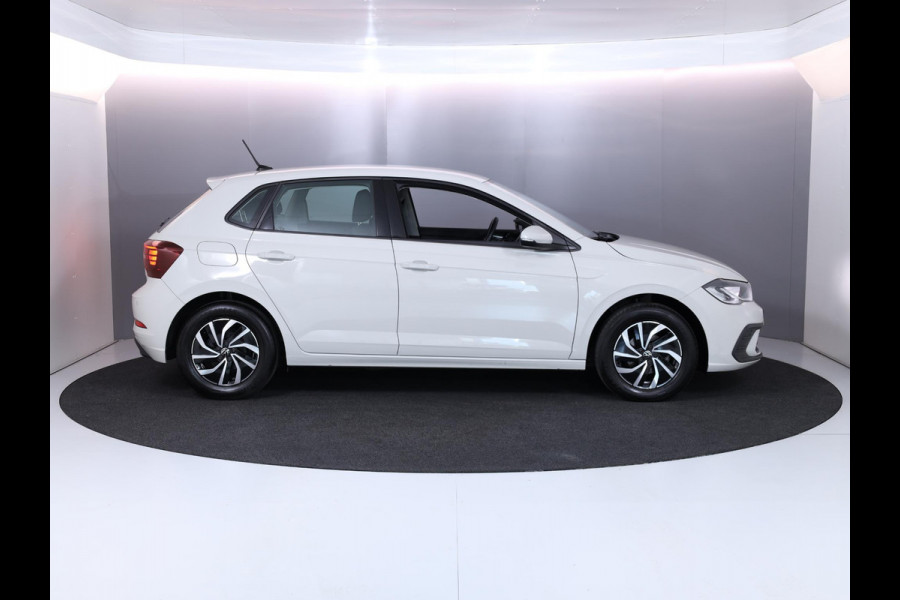 Volkswagen Polo 1.0 TSI Life Parksensors| Navi via APP| Parkeersensoren | LED| Adaptieve cruise control| Apple Carplay/Android Auto |Verlengde garantie