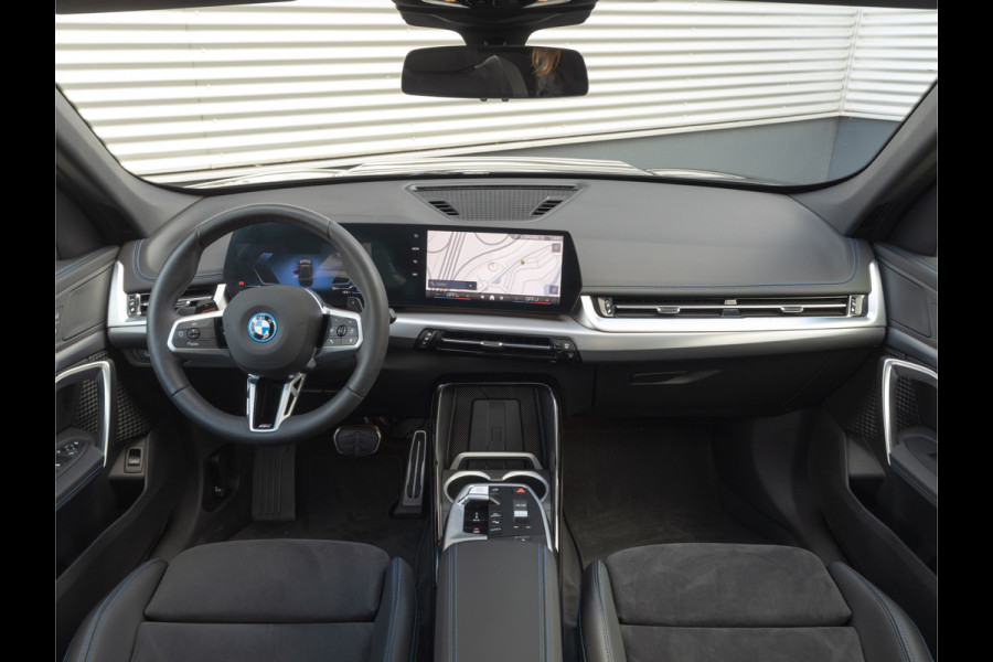 BMW X1 xDrive25e M-Sport - Pano - Driving Ass Plus - Stoelverwarming