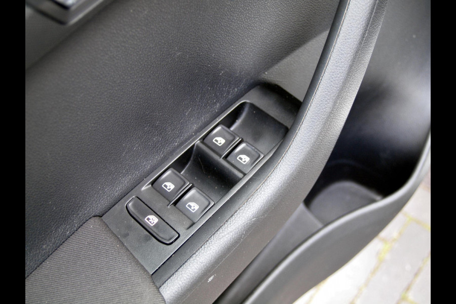 Škoda Fabia Combi 1.0 TSI Style | Automaat | Cruise Control | Trekhaak | Parkeersensoren |