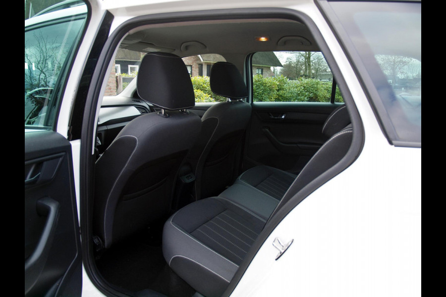 Škoda Fabia Combi 1.0 TSI Style | Automaat | Cruise Control | Trekhaak | Parkeersensoren |