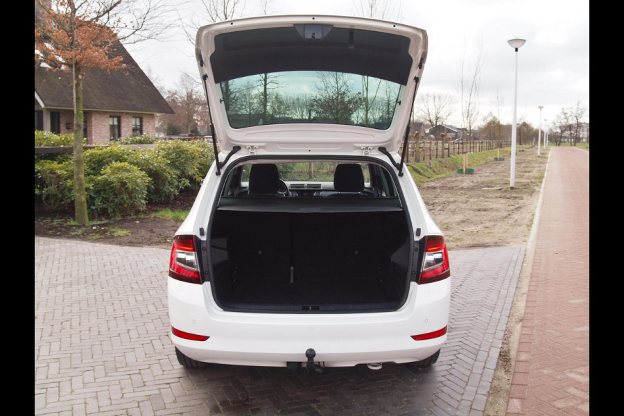 Škoda Fabia Combi 1.0 TSI Style | Automaat | Cruise Control | Trekhaak | Parkeersensoren |