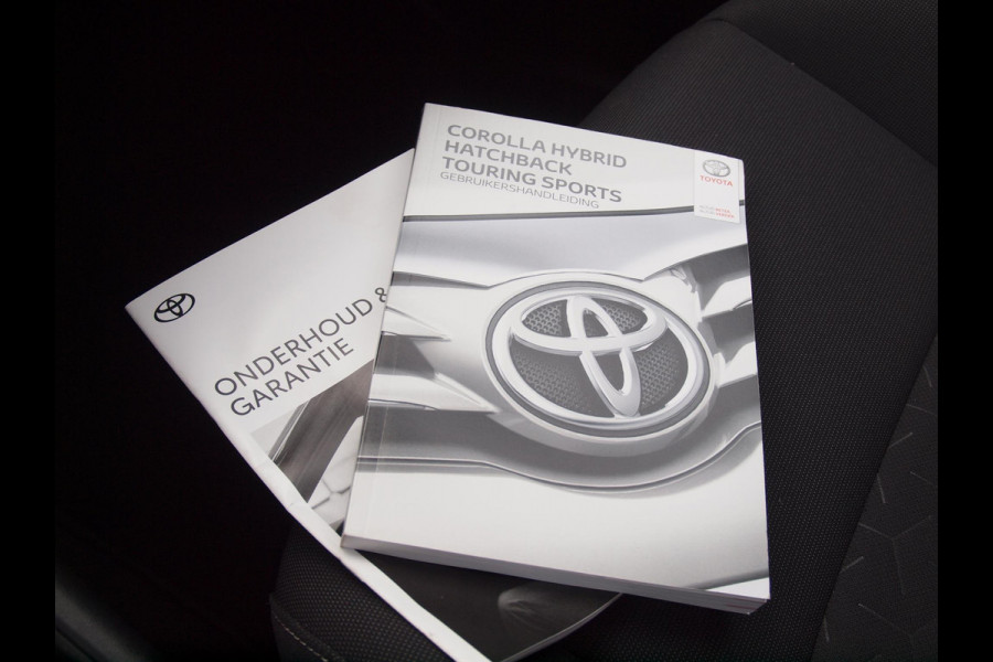 Toyota Corolla Touring Sports 1.8 Hybrid Business | Camera | Apple Carplay | Cruise Control | Dealeronderhouden |