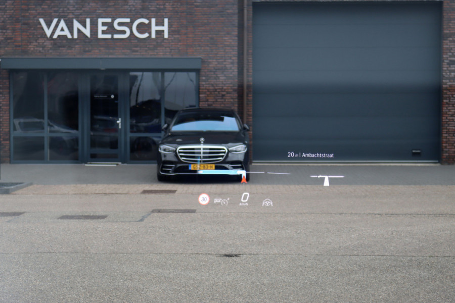 Mercedes-Benz EQE 300 Premium+ AMG Line 89 kWh | Hyperscreen | Distronic+ | Panoramadak | Memory | Burmester | Digital Light | Keyless Go | Leder | Luchtkwaliteitspakket | Augmented Reality |