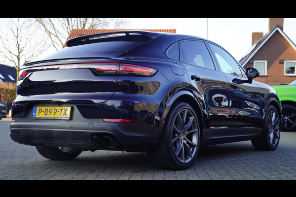 Porsche Cayenne Coupé 3.0 E-Hybrid | Panorama | Luchtvering | Porsche Active Save | Massage | 21 inch | Adaptieve Cruise | Carbon