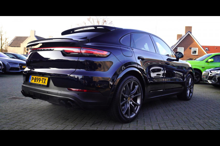 Porsche Cayenne Coupé 3.0 E-Hybrid | Panorama | Luchtvering | Porsche Active Save | Massage | 21 inch | Adaptieve Cruise | Carbon